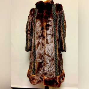 Exquisite vintage REAL fur! No tags, looks to fit size 4/6. Hollywood history!